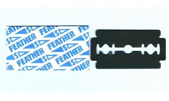 Picture of Double Edge Razor Blades, FEATHER® Non-Wax Type
