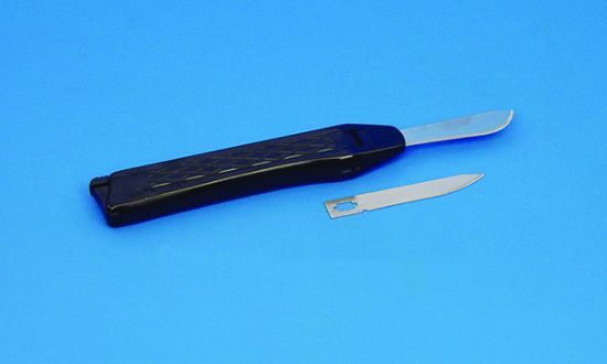 Picture of Tissue-Tek® Scalpel Blades #61 (4792)