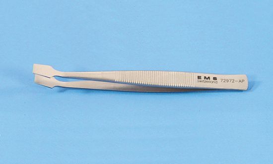 Picture of Angle Spade Tip Forceps, Type 128